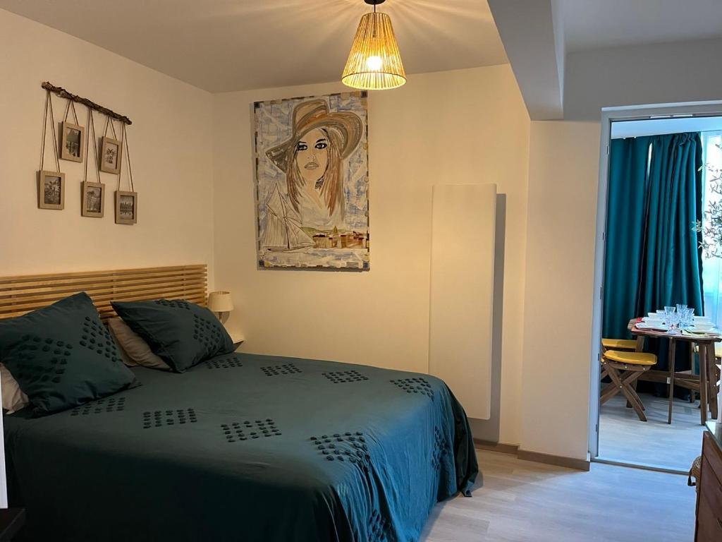 T2! 3 Ou 4 Personnes Centre Ville Neuf Avec Garage Санарі-сюр-Мер Екстер'єр фото