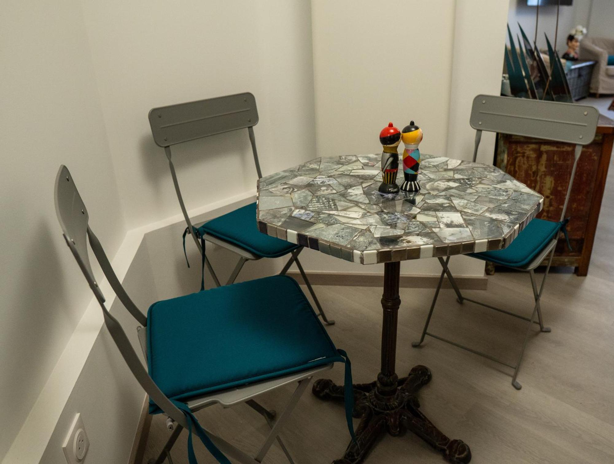 T2! 3 Ou 4 Personnes Centre Ville Neuf Avec Garage Санарі-сюр-Мер Екстер'єр фото
