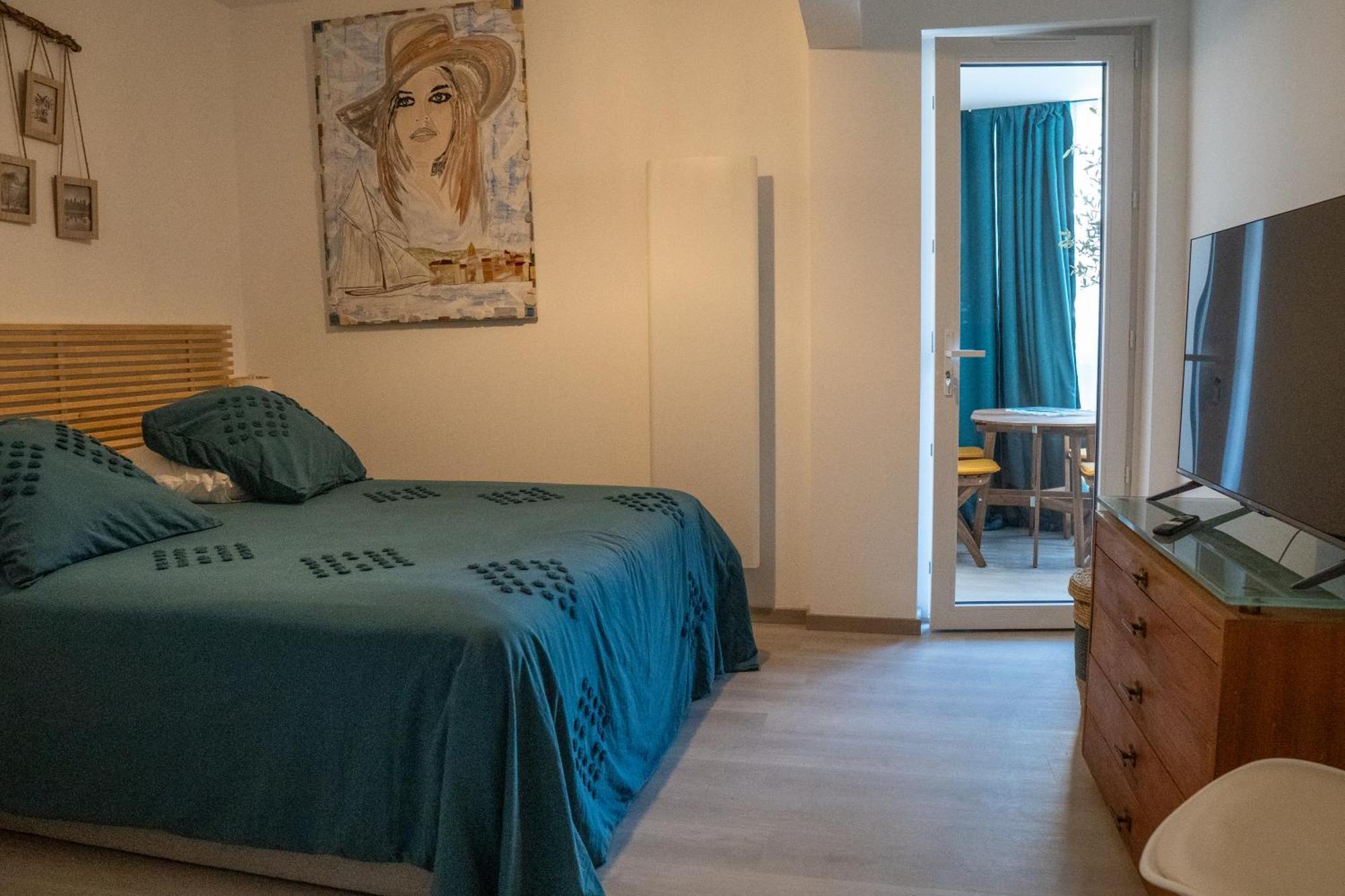 T2! 3 Ou 4 Personnes Centre Ville Neuf Avec Garage Санарі-сюр-Мер Екстер'єр фото
