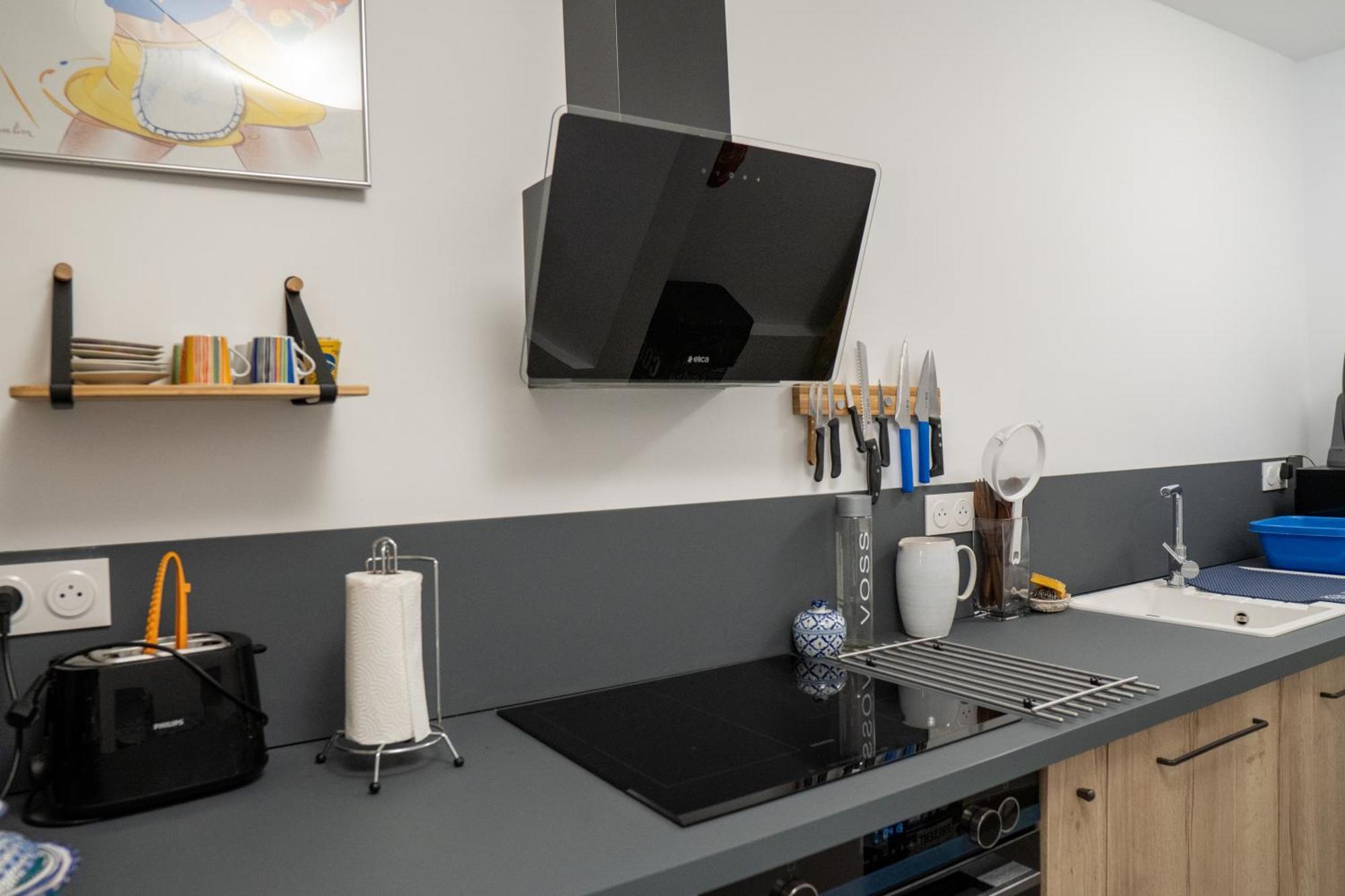 T2! 3 Ou 4 Personnes Centre Ville Neuf Avec Garage Санарі-сюр-Мер Екстер'єр фото