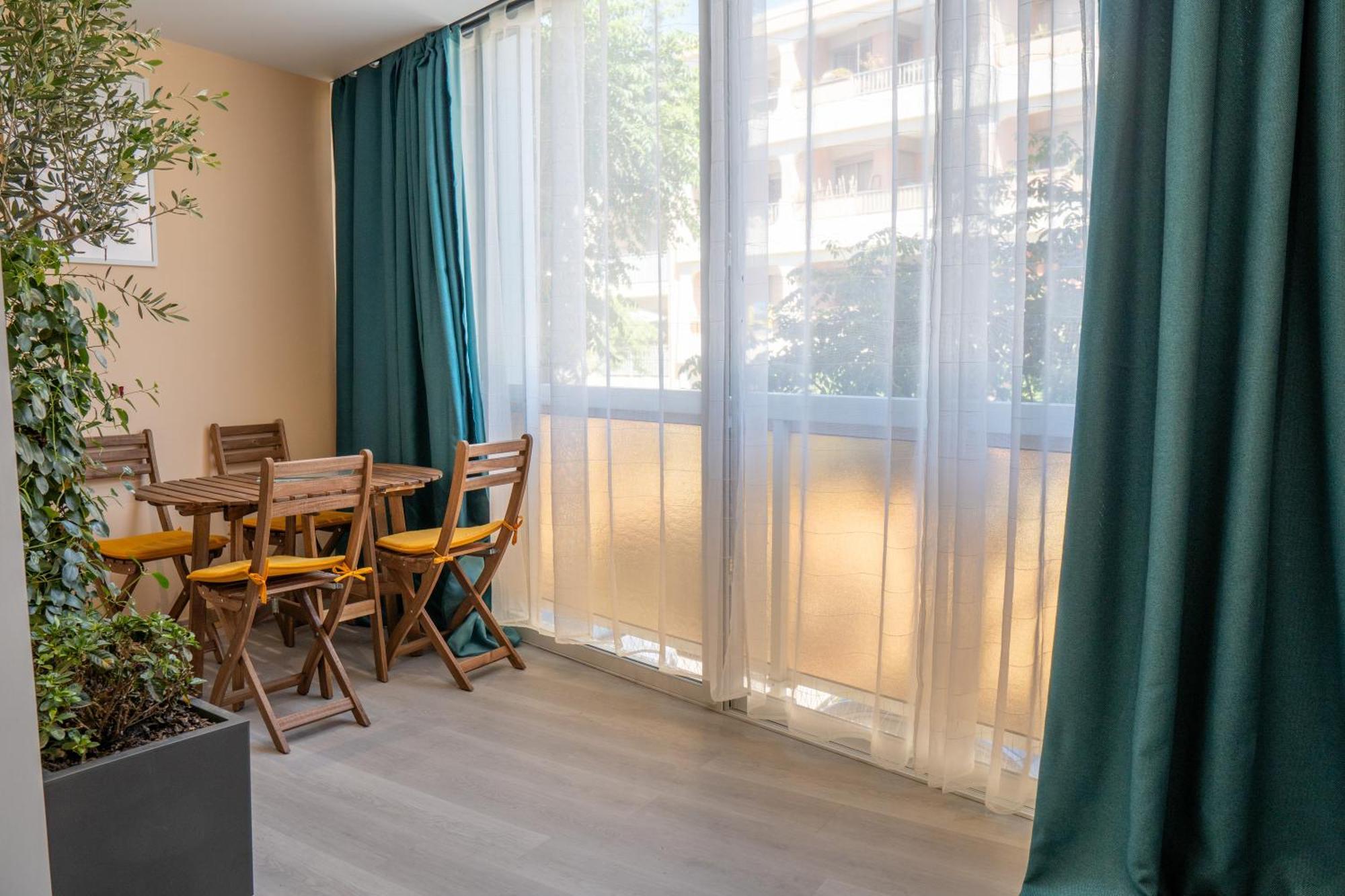 T2! 3 Ou 4 Personnes Centre Ville Neuf Avec Garage Санарі-сюр-Мер Екстер'єр фото